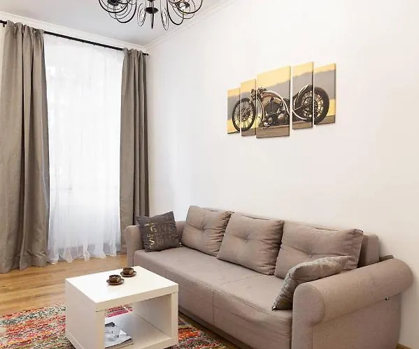 Sweet アパート リヴィウ